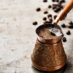 Як правильно варити каву в турці: 3 способи