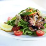 Салат з морепродуктами без майонезу