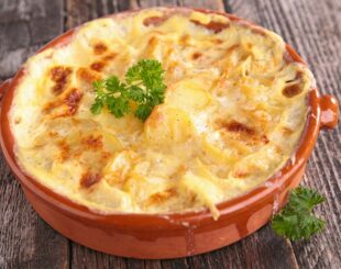 Картопляний гратен під сирно-вершковим соусом