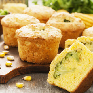 рецепт маффинов с брокколи, рецепт приготовления маффинов с брокколи, как приготовить маффины с брокколи видео, состав маффинов с брокколи, как приготовить маффины с брокколи пошагово