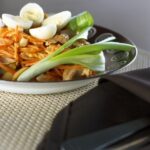 Салат с морковью по-корейски и курицей: рецепт пошагового приготовления