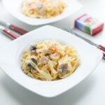 Лапша с сырно-грибным соусом (фоторецепт)