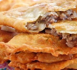 як приготувати чебуреки