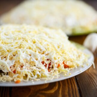 рецепт слоеного салата с курицей, рецепт приготовления слоеного салата с курицей, как приготовить слоеный салат с курицей, состав слоеного салата с курицей, как приготовить слоеный салат с курицей