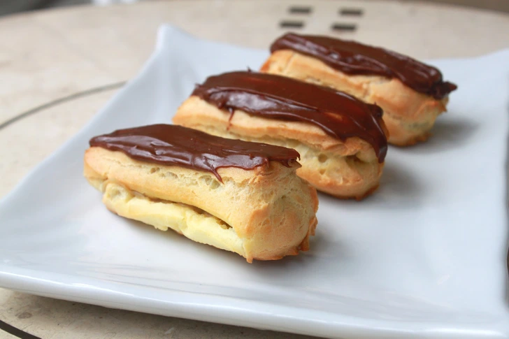 Еклери з кремом