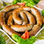 Рецепт домашньої ковбаси: усі секрети приготування