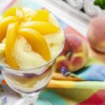 Персиково-абрикосовий заморожений йогурт з лікером