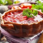 Вкусно по-домашнему: 5 рецептов борща