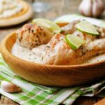 Індича гомілка, фарширована бананами (Все буде смачно) (відеорецепт)