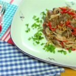 Тушковані курячі сердечка. Сімейні рецепти