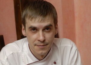 Шпинат з кедровими горішками