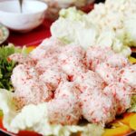 Який салат з крабових паличок можна приготувати?