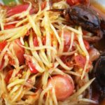 Салат з крабовими паличками і помідорами