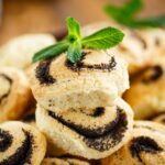 Коржики з маком на Маковея: 3 кращих рецепта