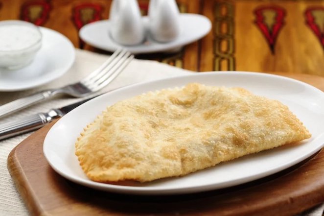 чебурек с грибами и сыром