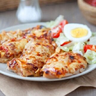рецепт мяса по-французски, рецепт приготовления мяса по-французски, как приготовить мясо по-французски, состав мяса по-французски, как приготовить мясо по-французски, мясо по-французски с помидорами под сыром, мясо по-французски, мясо по-французски без майонеза, мясо по французски с ананасами