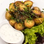 Картофель в духовке: 5 вкусных рецептов