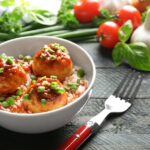 Як приготувати фрикадельки з підливою?
