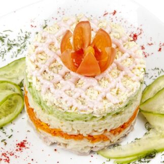 рецепт салата мимоза с картошкой и огурцом, рецепт приготовления салата мимоза с картошкой и огурцом, как приготовить салат мимоза с картошкой и огурцом, состав салата мимоза с картошкой и огурцом, как приготовить салат мимоза с картошкой и огурцом