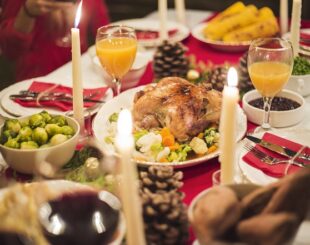 что приготовить на старый новый год, меню на старый новый год, блюда на старый новый год, щедрая кутья, узвар, вареники с сюрпризом, блинчики с курицей и перцем, свинина в медово-имбирном соусе