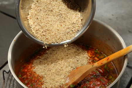 рецепт пошагово аджики с грецкими орехами
